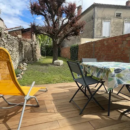 Le Jardin De L'ostal *