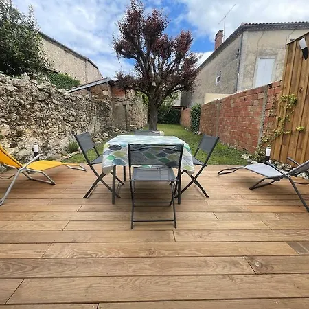 Le Jardin De L'ostal Hébergement de vacances